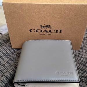 NWT Mens Coach Billfold